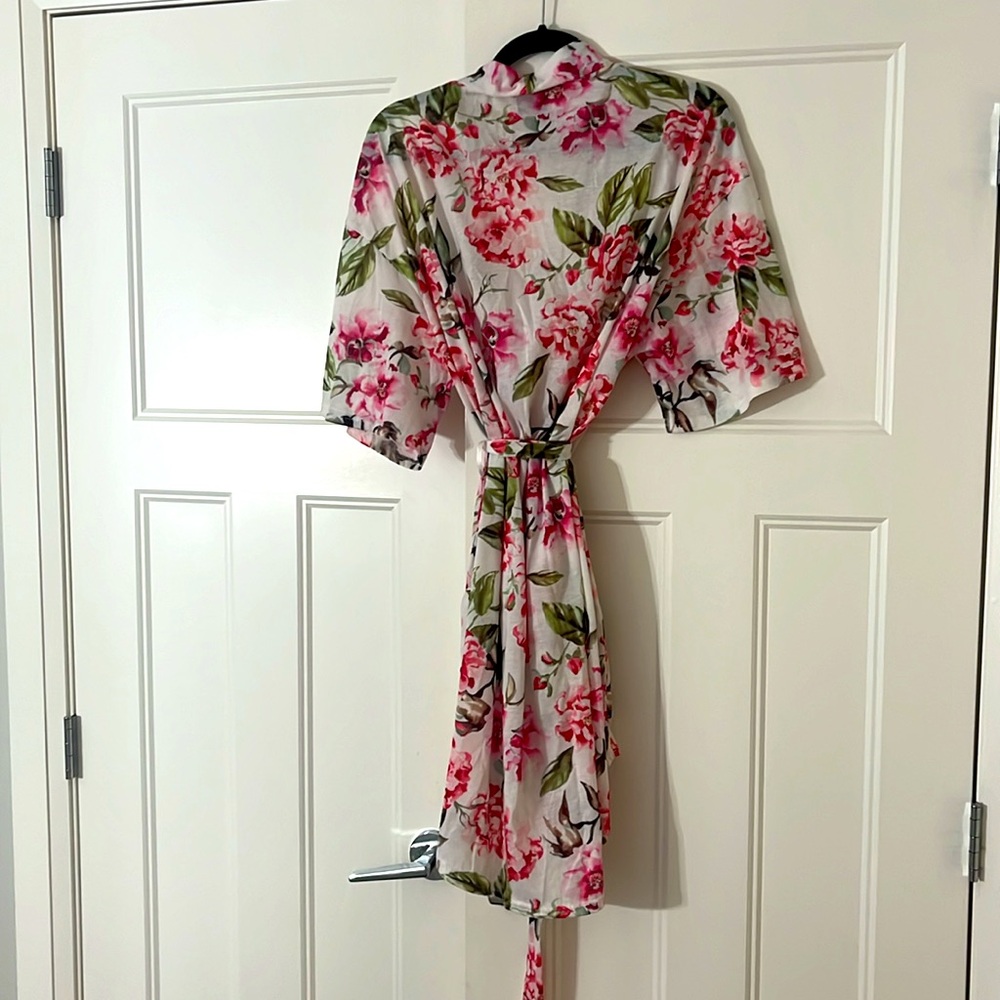 MUMU Floral Robe - Picture 4 of 4